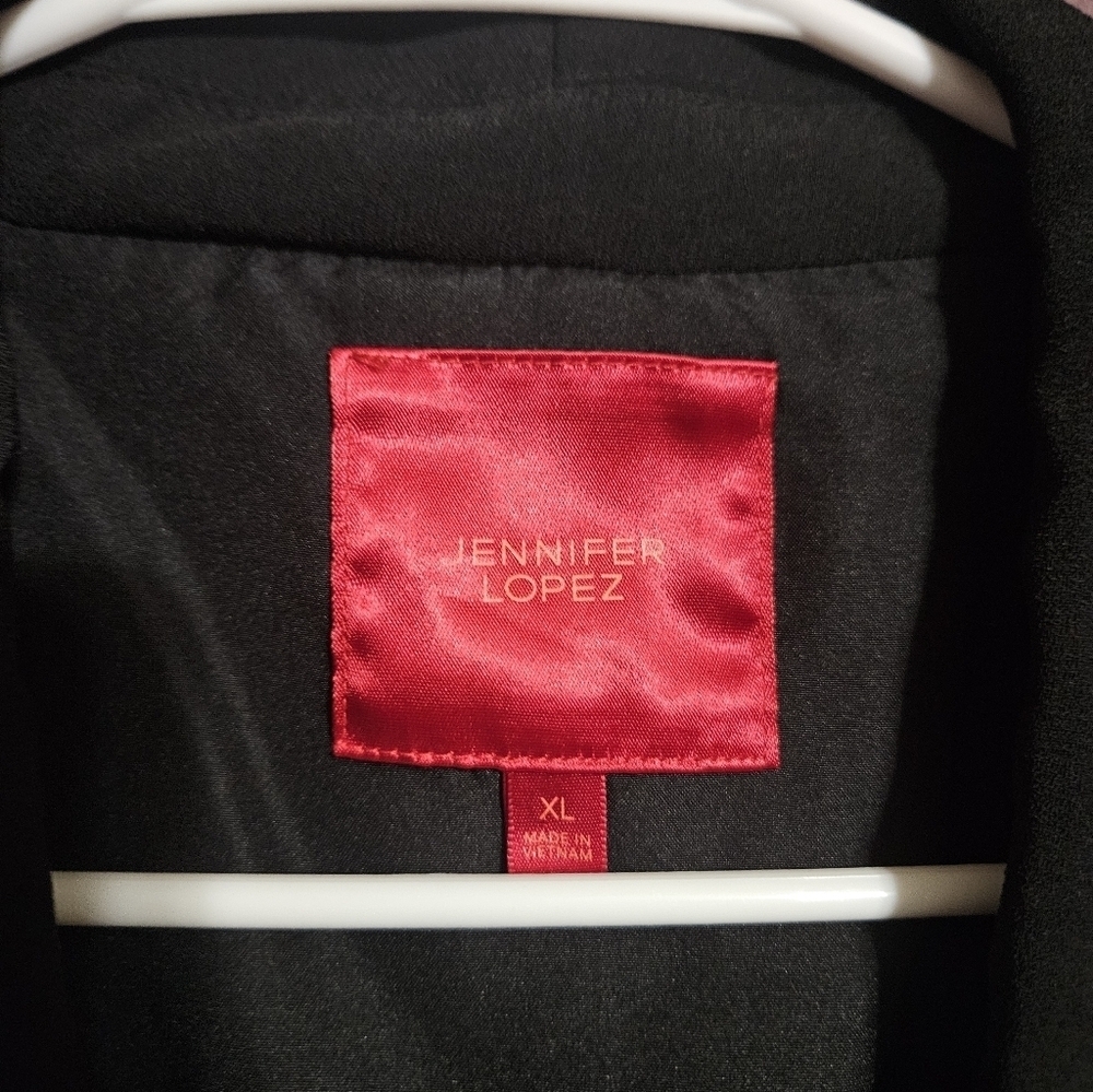 Jennifer Lopez Black Blazer With Silver Trim! - Picture 3 of 6